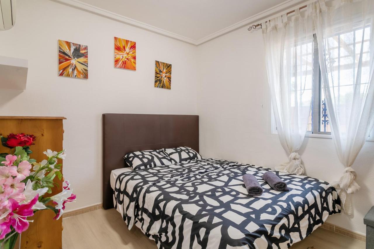 Rr Villa Monforte del Cid Zewnętrze zdjęcie